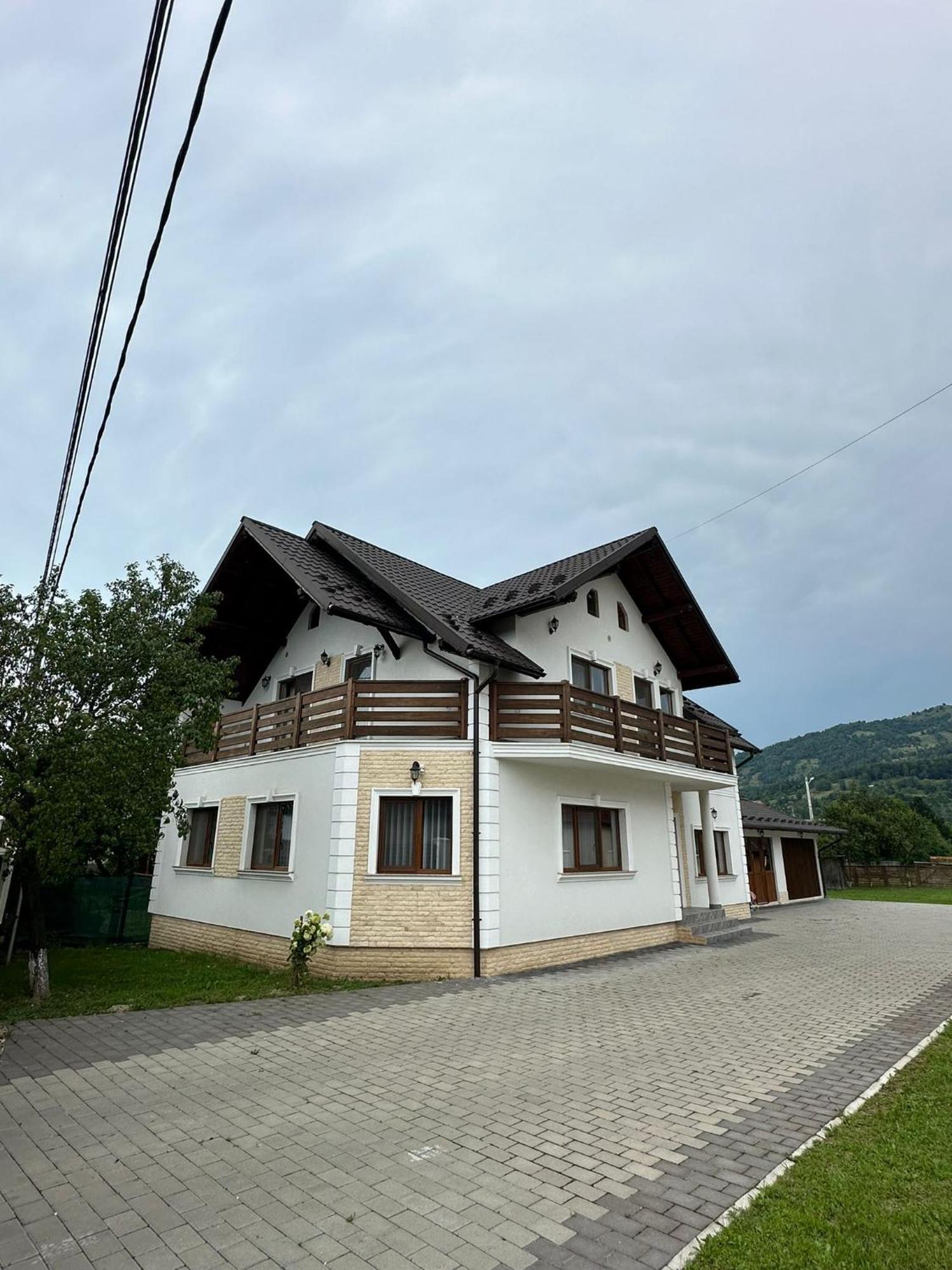 Casa Dacului Hotel Petrova Екстериор снимка
